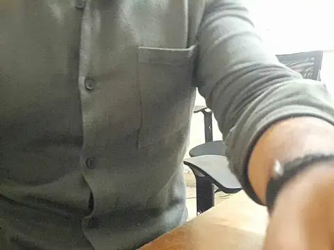 Morocholatino93 live cam on StripChat