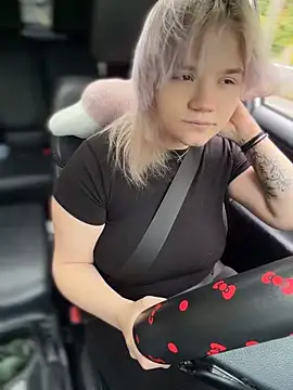 Cutiepiespanks's live sex cam