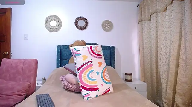 sofiamature01