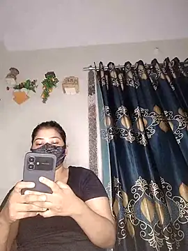 Miniatura da webcam ao vivo de Rose_Rozy com #girls, #hd e #mobile