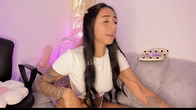 AlanaVs1