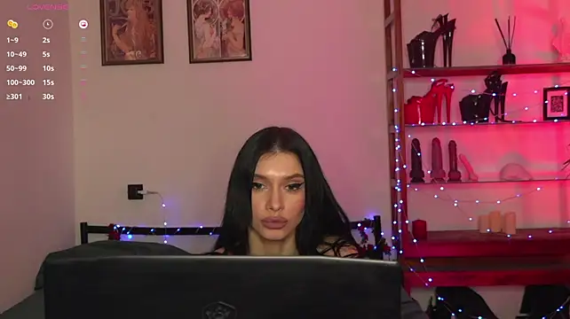 Olivia_Faye