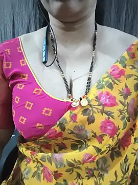 bhuvana_555 webcam