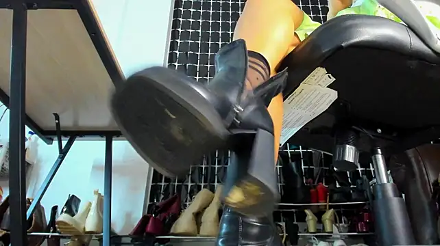 MissAlmaFenix live cam on StripChat
