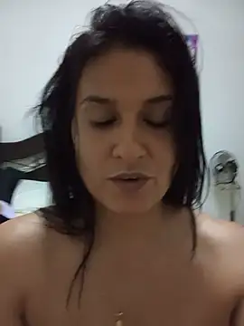 elena_jonees