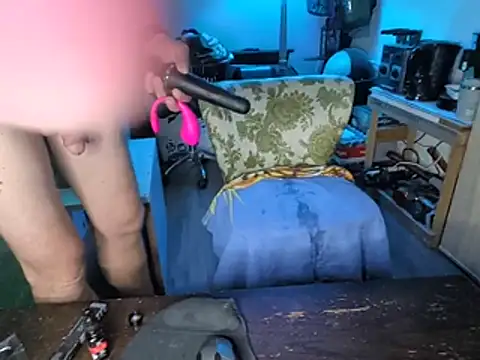 kinky_play1 (Ask my age) - Sit 3 minutes on my Bubble-Fist