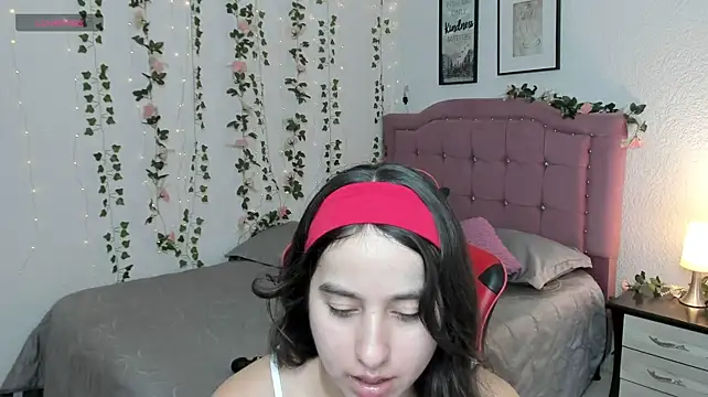 Antonella_heinz live cam on StripChat
