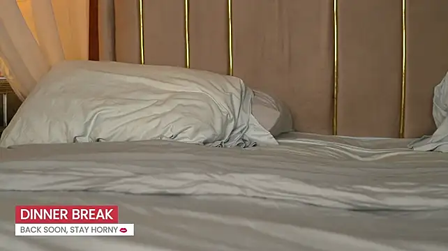 Katyerave live sex cam