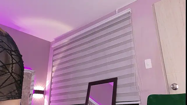 LolaGray__