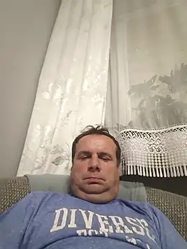 grzes19763 live cam preview