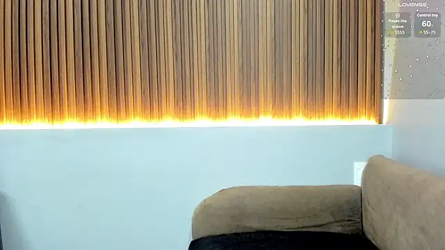 Eyes_Duque live cam on StripChat