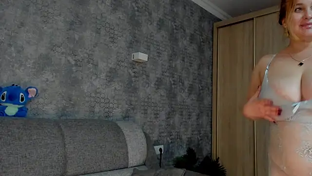 CoraSwon live cam on StripChat