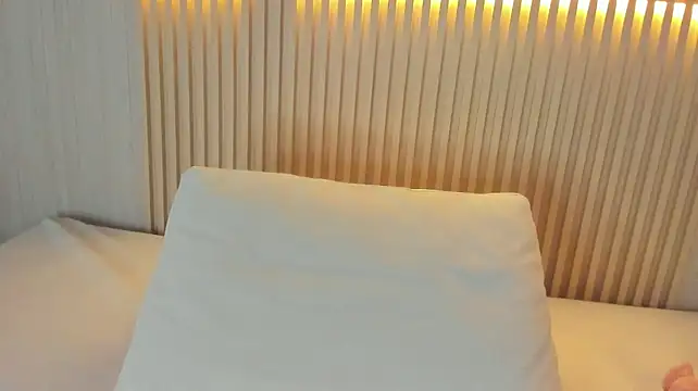 selena_holt live cam on StripChat