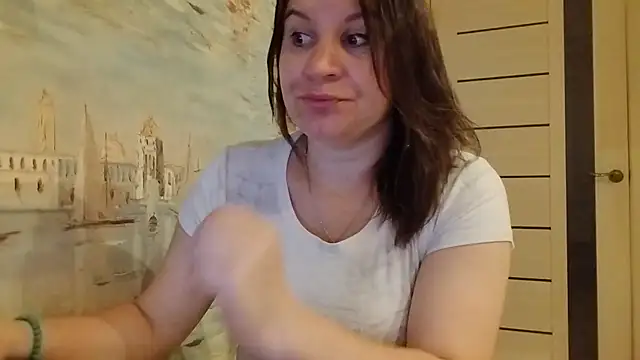 Lauralison live cam on StripChat