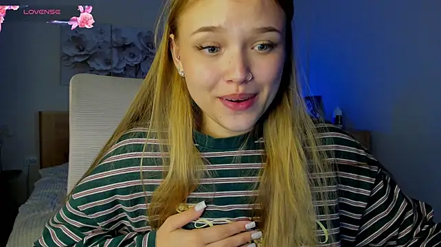 flooora_0 live cam on StripChat