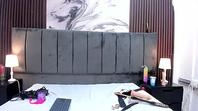 violetrose_as (F young) - tying tits+spanking🥵🖤