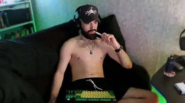 _Serious_Man live cam on StripChat