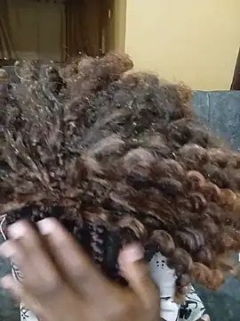 queenpee254 live cam preview