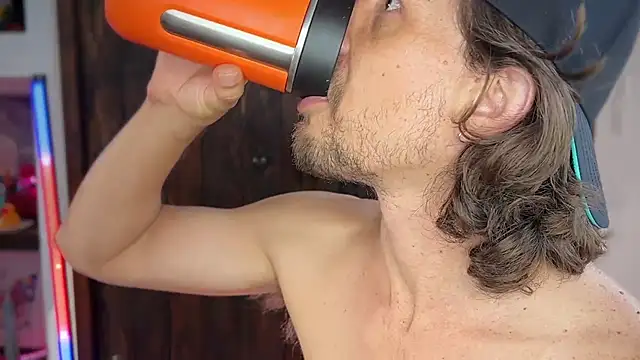 mcklister_kinky_feets
