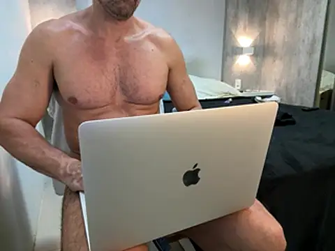 CasadoLutadorBigStuds