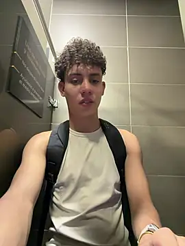yoursexyjose webcam