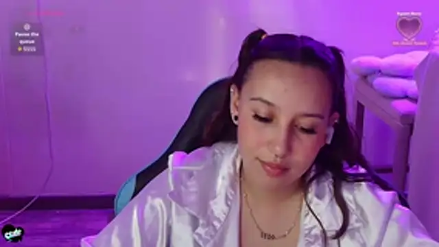 Skarlet_Adams28