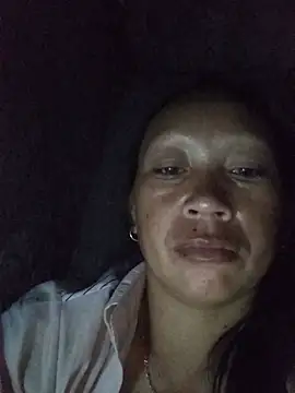 Linda-04 webcam