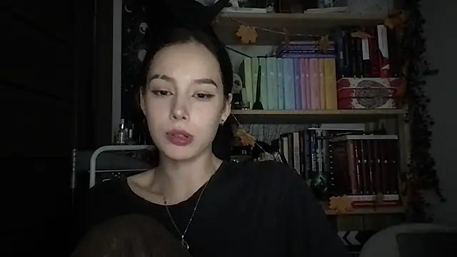 Yuna5343 live cam on StripChat