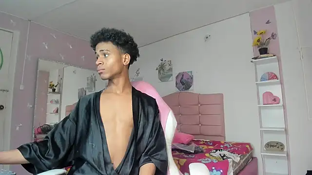 Santy_bigcock_01
