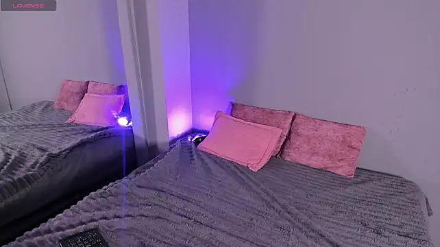 Kitty_Milan webcam