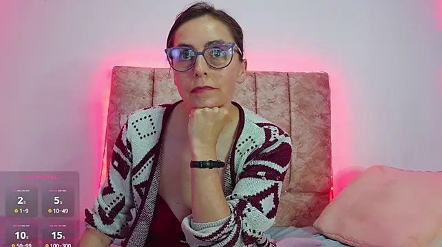 Ava_Raye