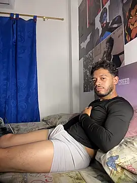 Enzomoretti__ webcam