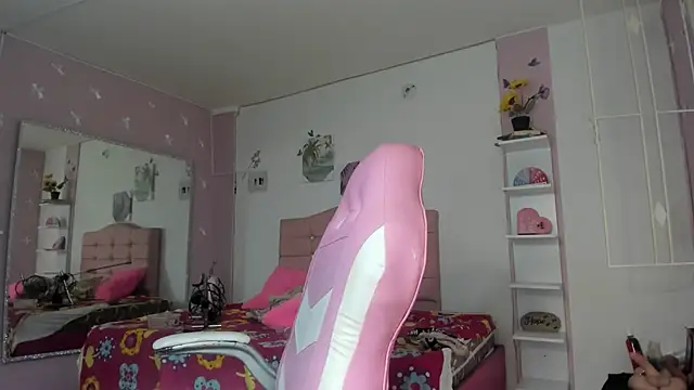 Santy_bigcock_01