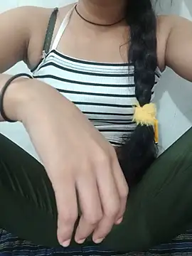 Hot_Riya_999