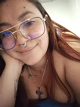 samm_curvy