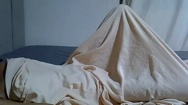 Lannah_Sky webcam