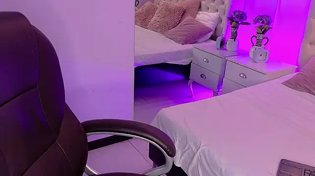 SamyBlonde webcam