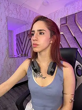 Elodiee_Roussee webcam