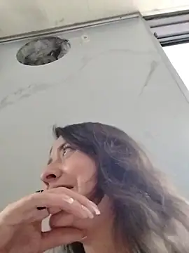 LUNAGREEN_1 live cam preview