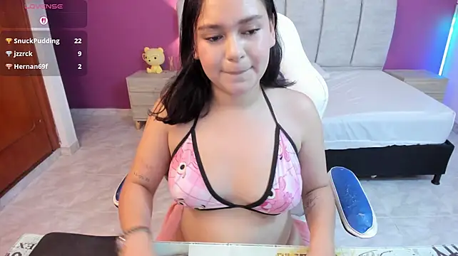 Littlee_Noemi