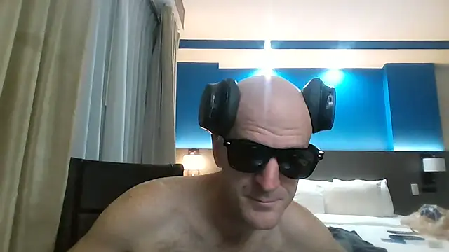 Nyahhhj