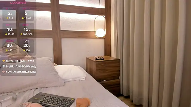 Emii_Lux