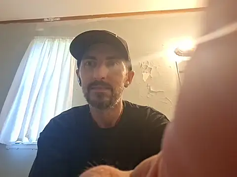 Bi_curious86