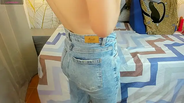 LolaBoobs