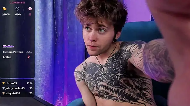 Thomas_Norton live cam on StripChat