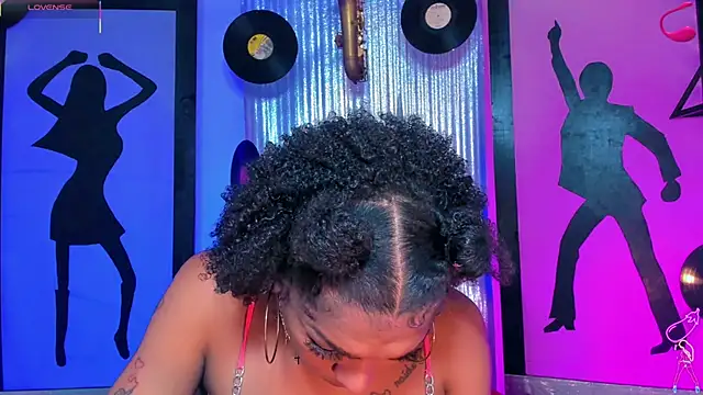 nickyminach_