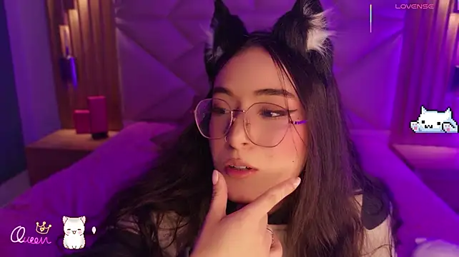 Ivory_Dlacour webcam