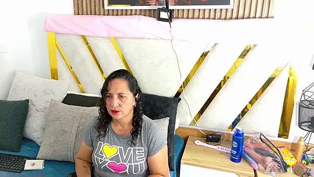 Luna_Naughty1 live cam preview