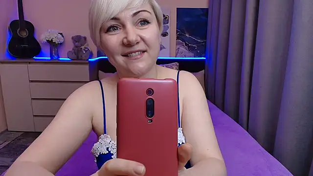 BlondPearl live sex cam