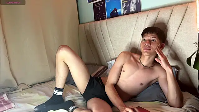 heyy_noah11's live room